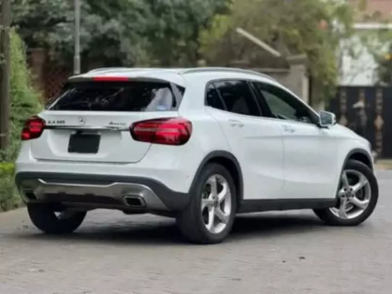 Mercedes-Benz GLA 220