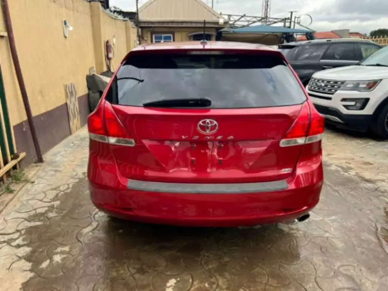 Toyota Venza   - 2010