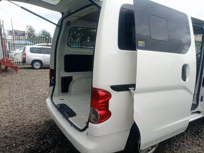 Nissan NV200   - 2015