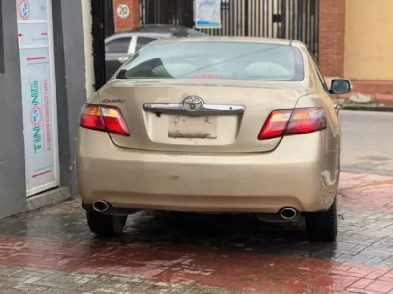 Toyota Camry   - 2008