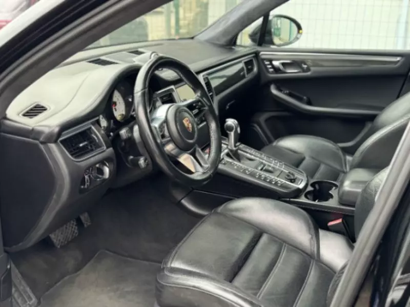 PORSCHE Macan   - 2015