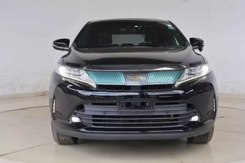 Toyota Harrier   - 2018