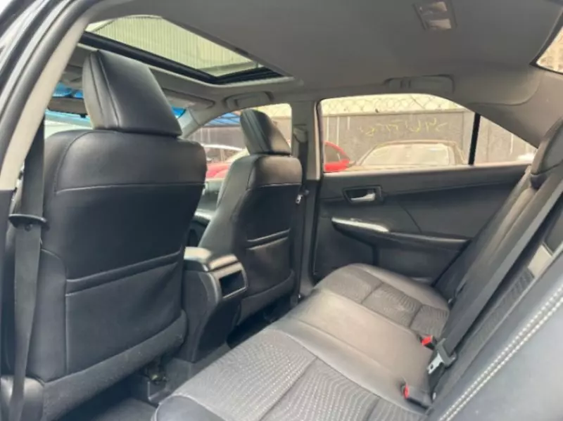 Toyota Camry   - 2014