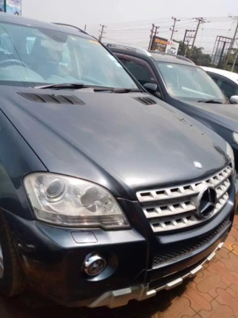 Mercedes-Benz ML 350   - 2010
