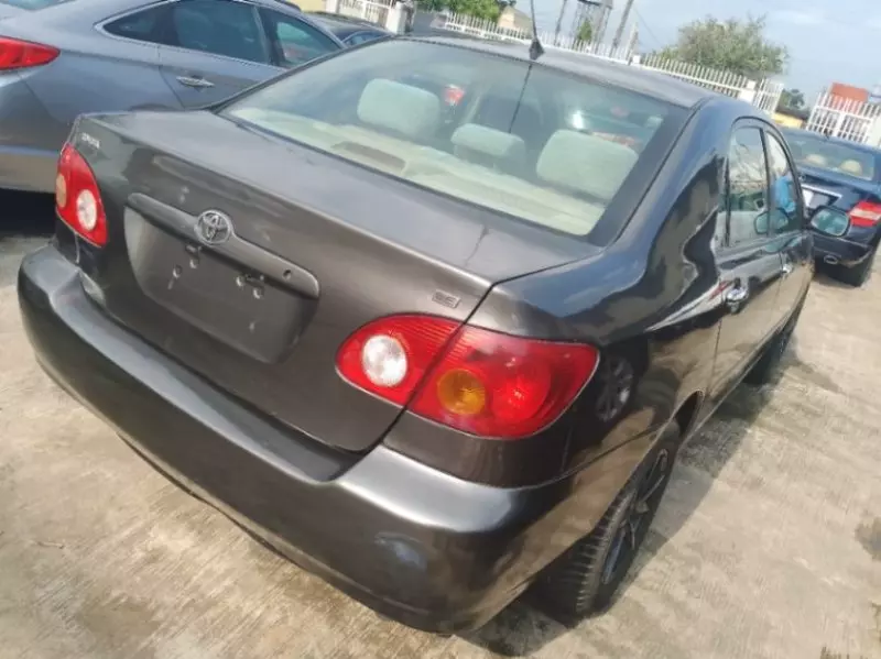 Toyota Corolla   - 2007