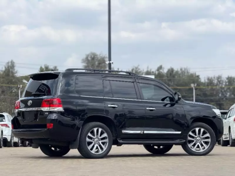 Toyota Landcruiser ZX   - 2018