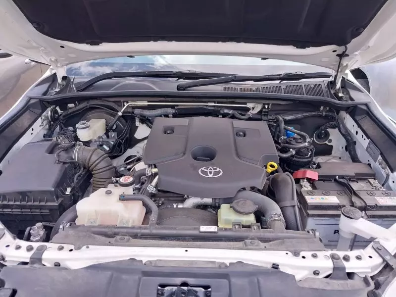 Toyota Hilux   - 2018