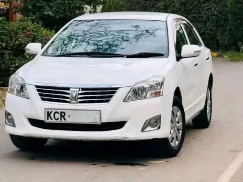 Toyota Premio    - 2011