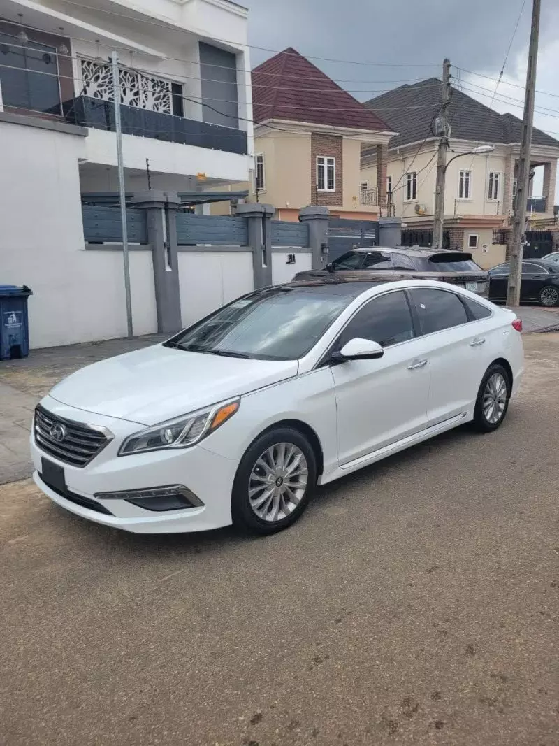 Hyundai SONATA 2,0L BVA GL   - 2015