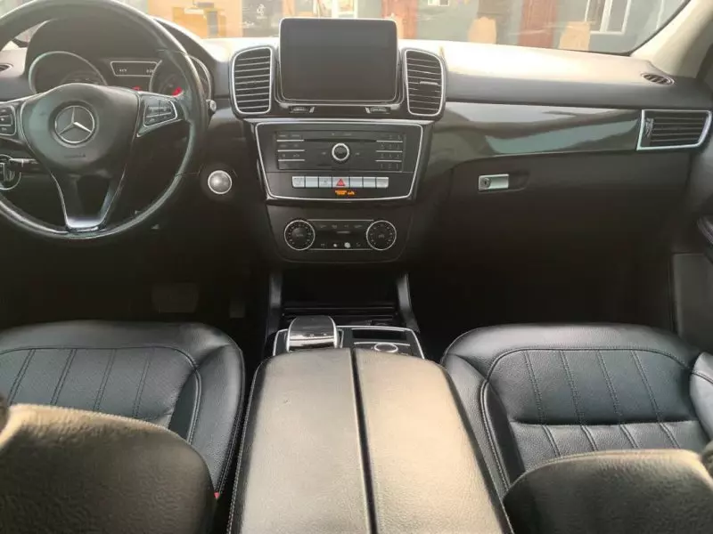 Mercedes-Benz GLE 350   - 2016
