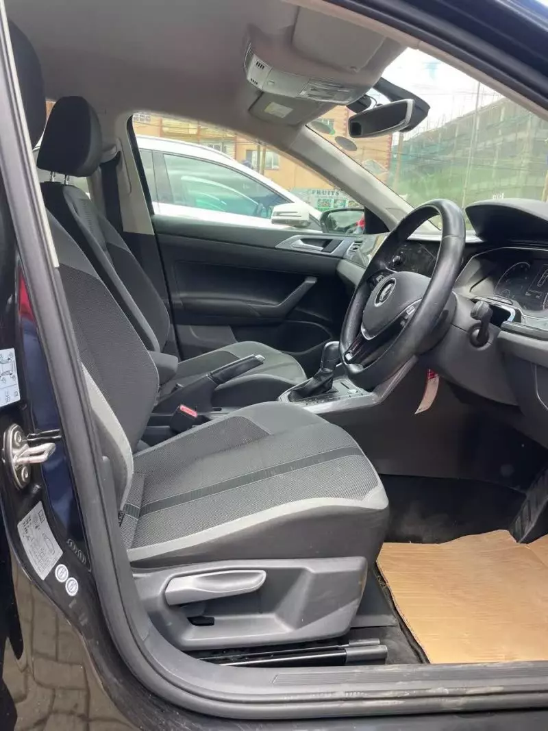 Volkswagen Polo   - 2018