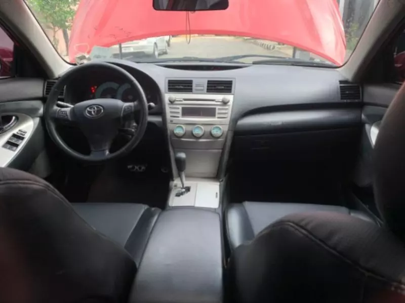 Toyota Camry   - 2012