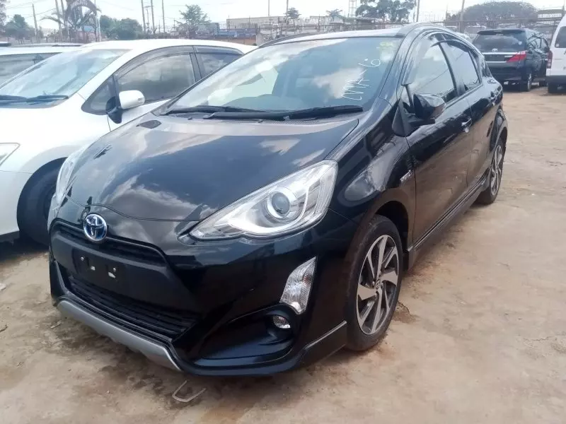 Toyota Aqua Hybrid   - 2014