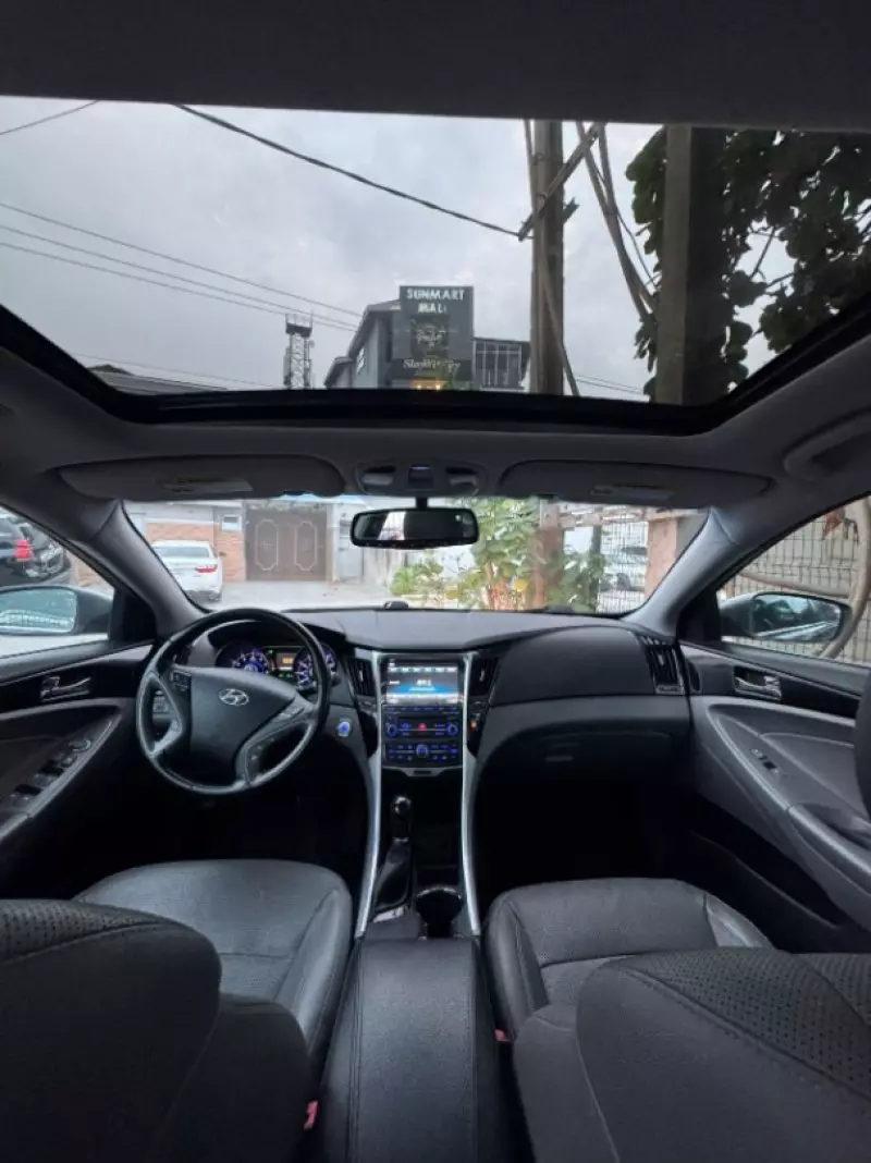 Hyundai Sonata   - 2014