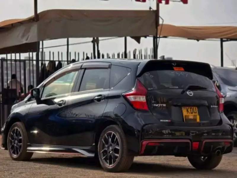 Nissan Note Nismo   - 2015