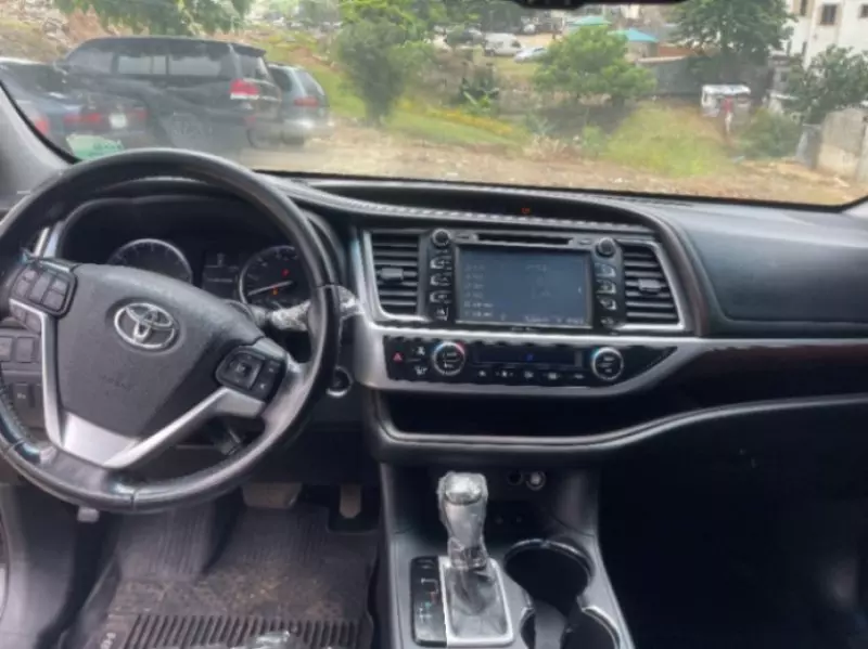 Toyota Grand Highlander   - 2016