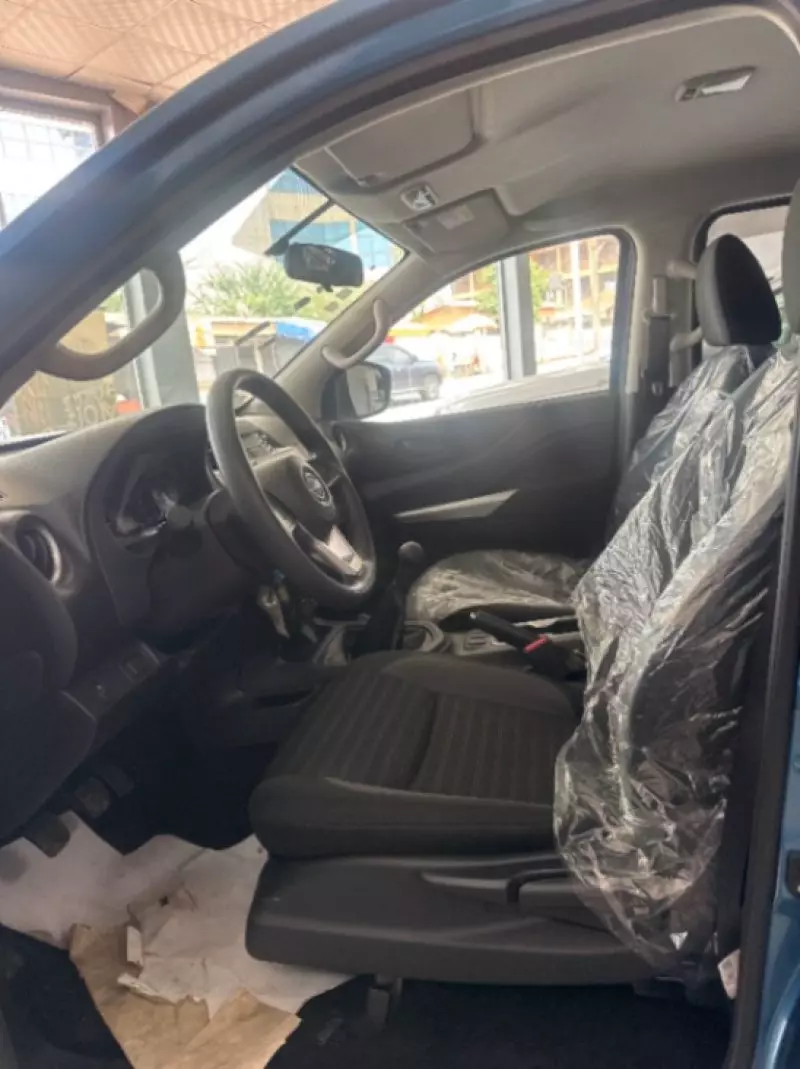 Nissan Navara - 2025