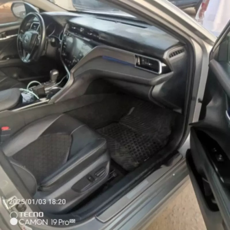 Toyota Camry   - 2018