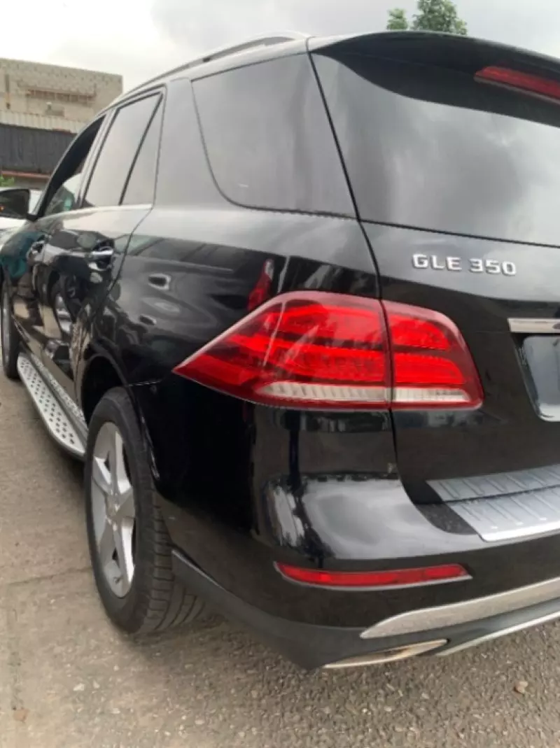 Mercedes-Benz GLE-Class   - 2016