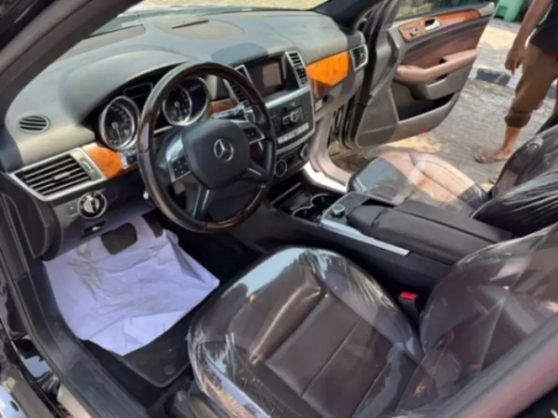 Mercedes-Benz ML 350 - 2013