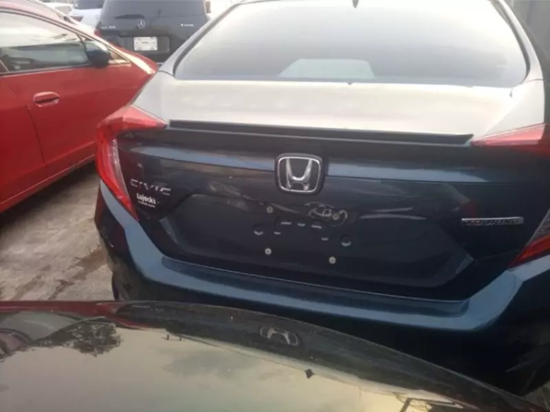 Honda Civic   - 2016