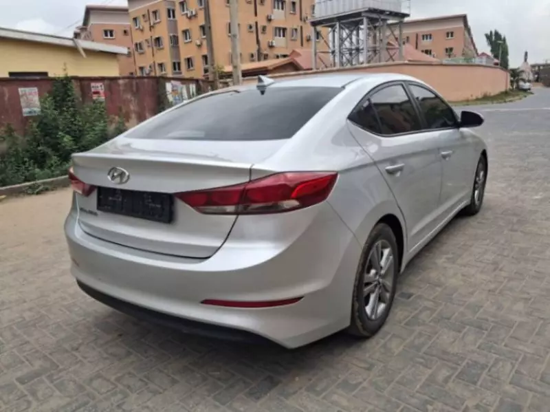 Hyundai Elantra   - 2017