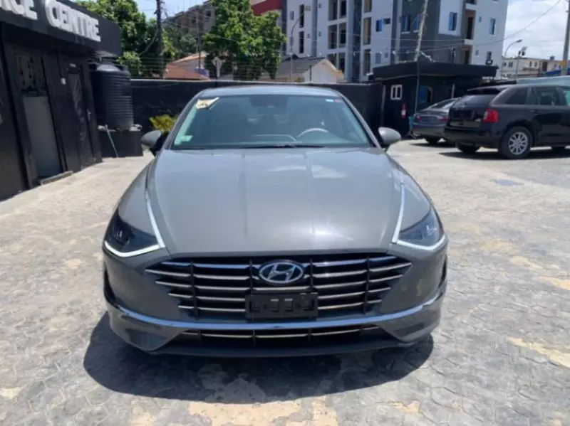 Hyundai Sonata   - 2021