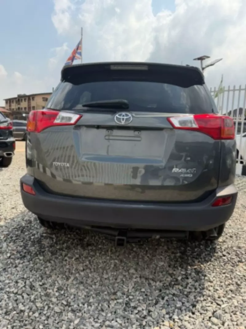 Toyota RAV 4 - 2013