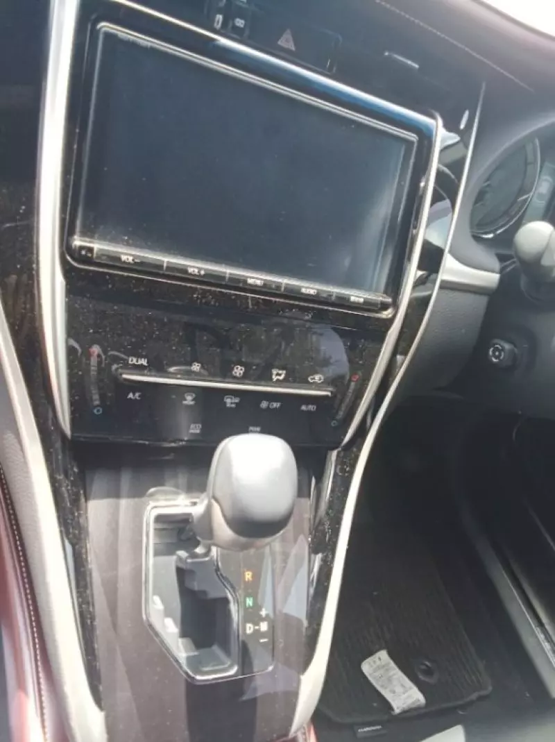 Toyota Harrier   - 2018