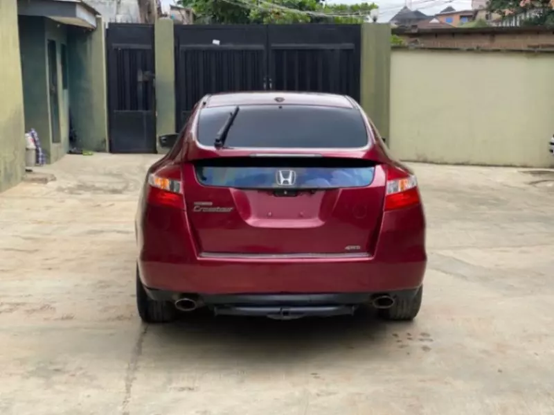 Honda Accord   - 2010