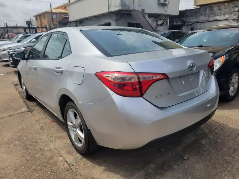 Toyota Corolla   - 2018