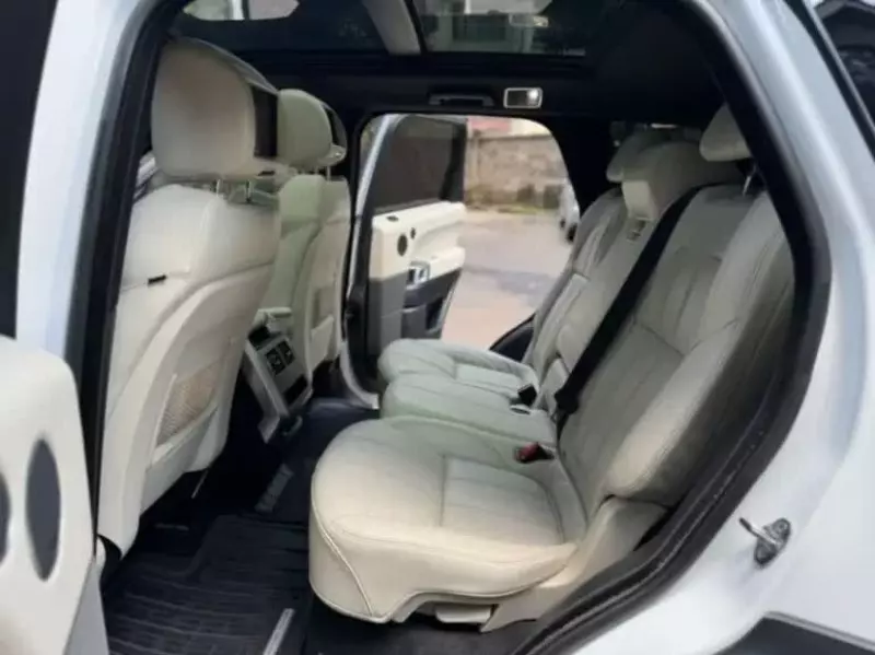Land Rover Range Rover Sport   - 2022