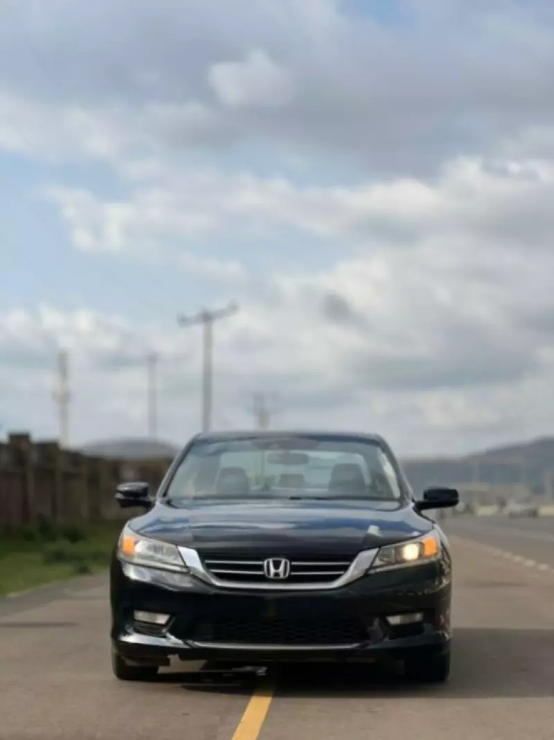 Honda Accord   - 2015