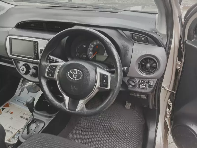Toyota Vitz   - 2016