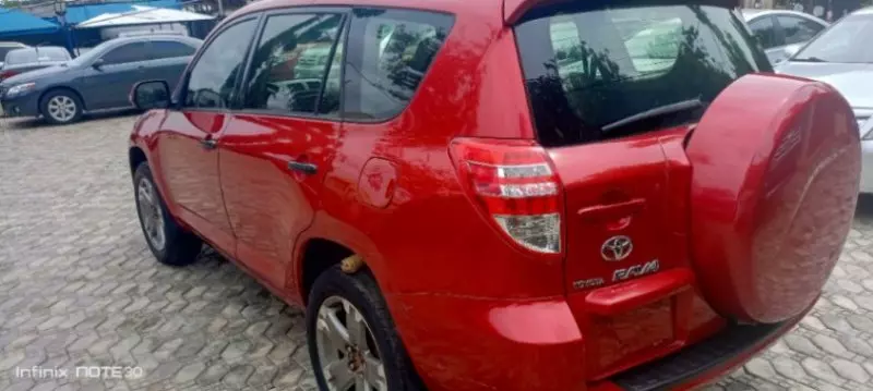 Toyota RAV4   - 2011