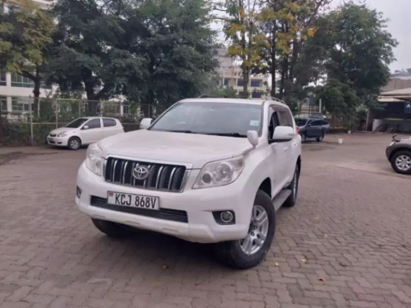 Toyota Prado   - 2010