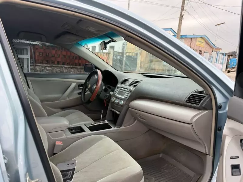 Toyota Camry   - 2007