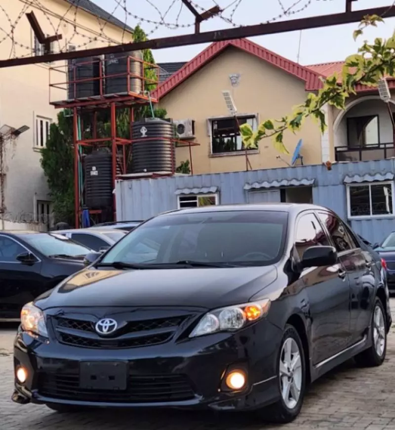 Toyota Corolla   - 2013