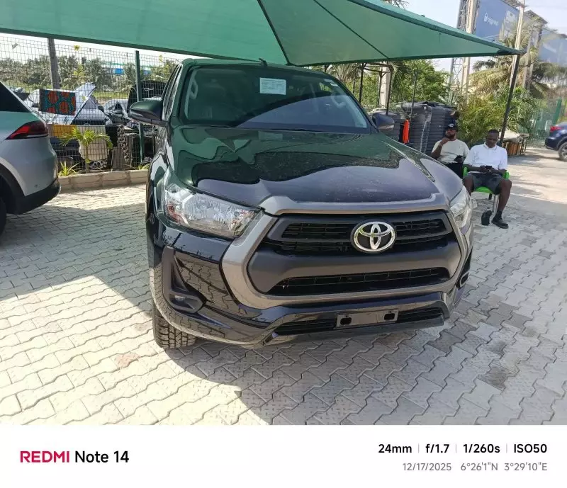 Toyota Hilux