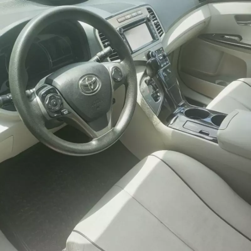 Toyota Venza   - 2014