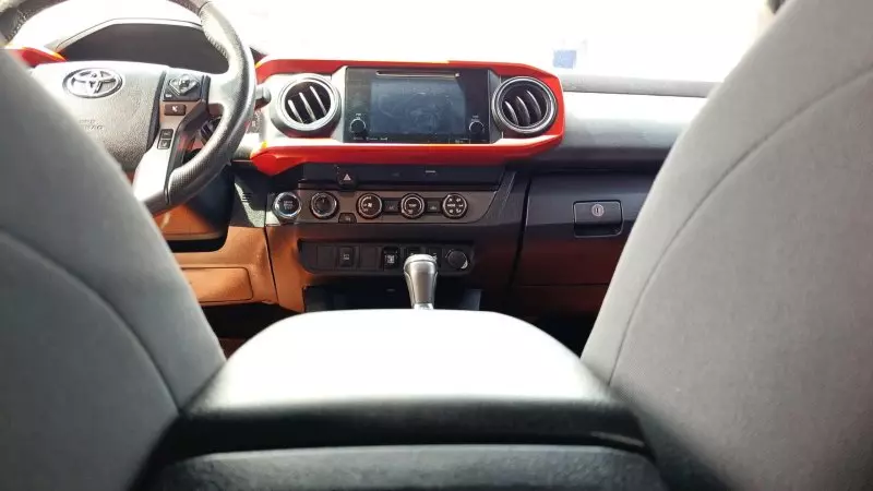 Toyota Tacoma   - 2019