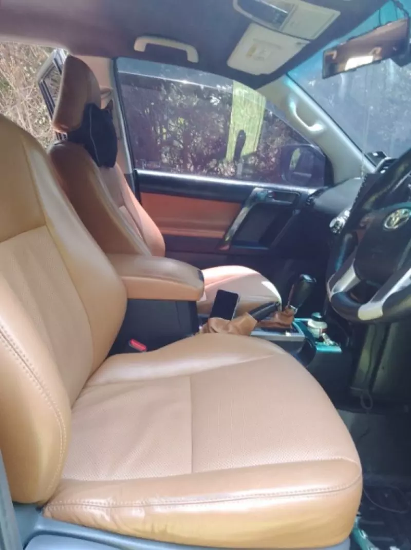 Toyota Land Cruiser Prado   - 2013