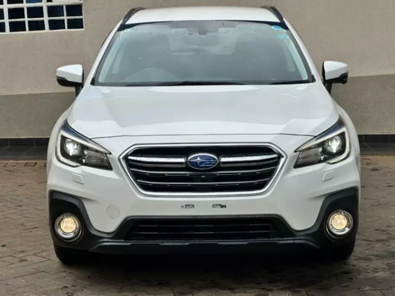 Subaru Outback   - 2019