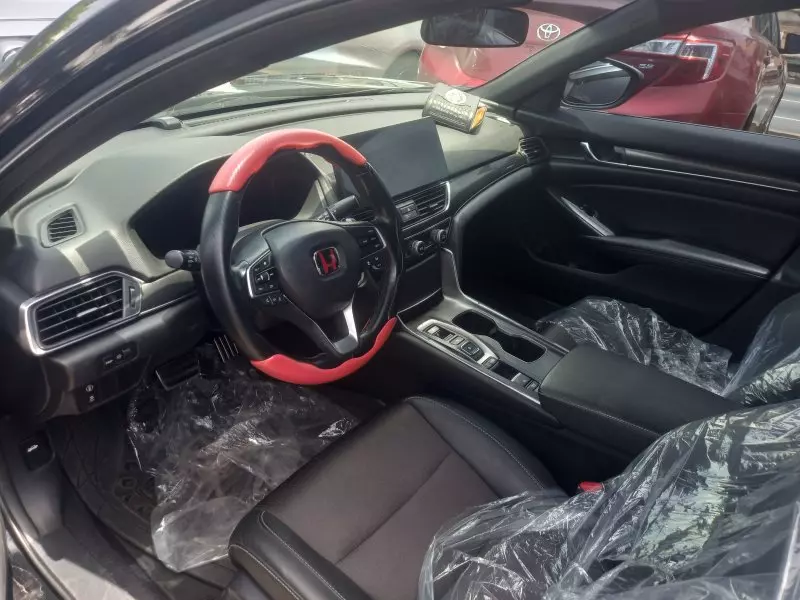 Honda Accord   - 2020