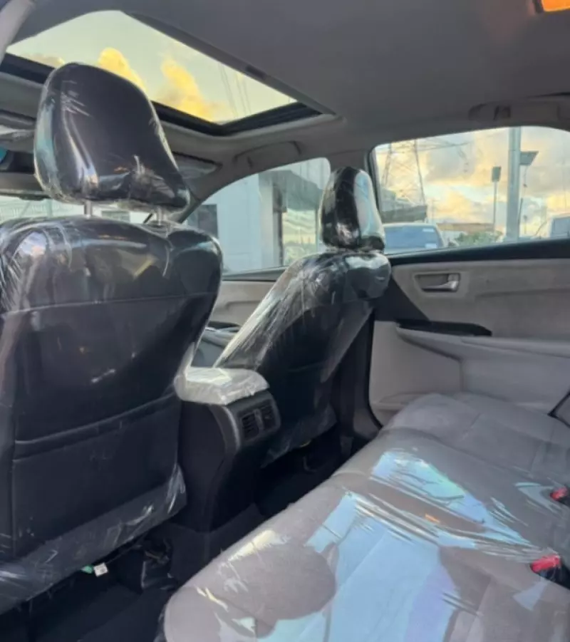 Toyota Camry   - 2016