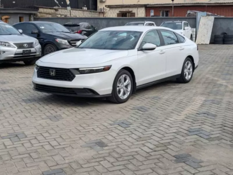 Honda Accord   - 2025