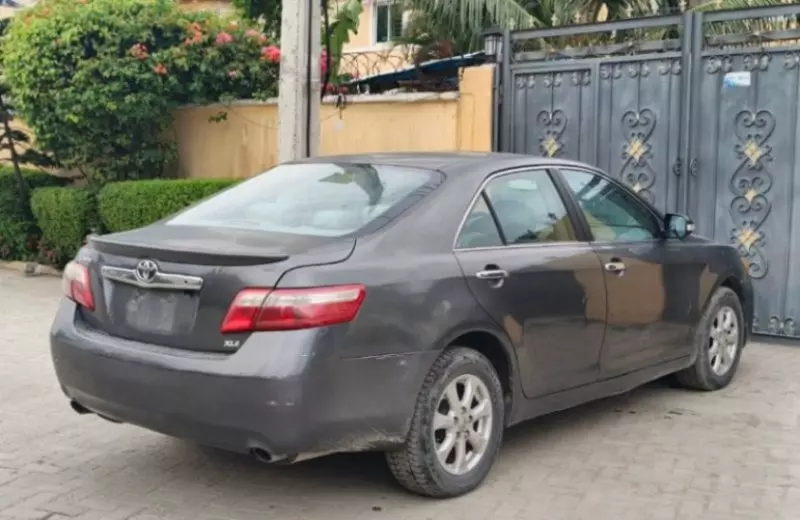 Toyota Camry   - 2007