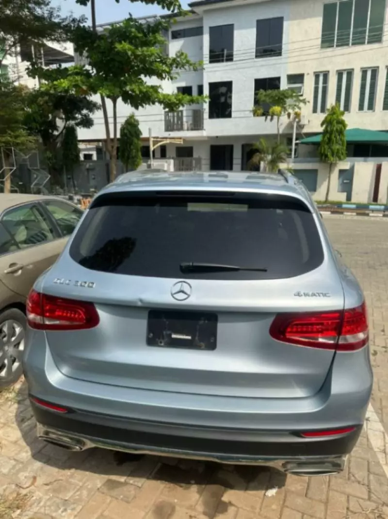 Mercedes-Benz GLC 300