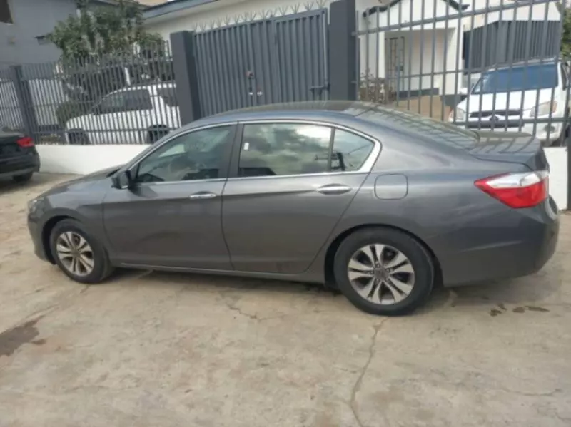 Honda Accord   - 2015