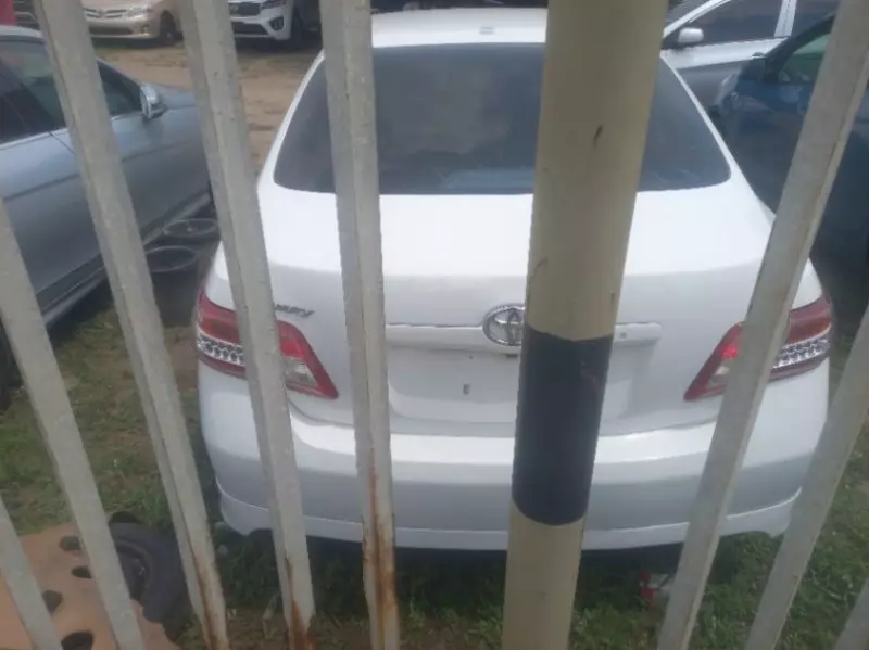 Toyota Camry   - 2009